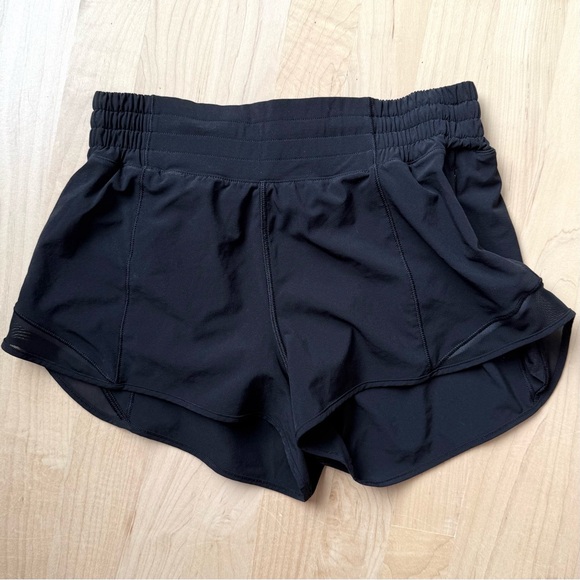 Lululemon Hotty Hot Shorts - Picture 1 of 3
